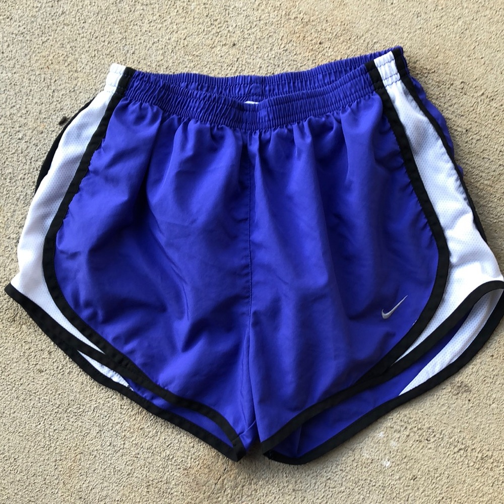 Nike FitDry shorts size small
